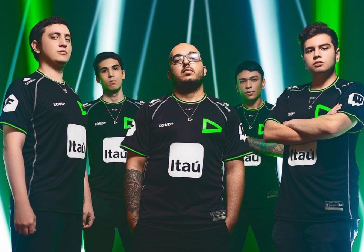 LOUD tem disputa acirrada contra Team Liquid, mas garnte vitória na estreia.