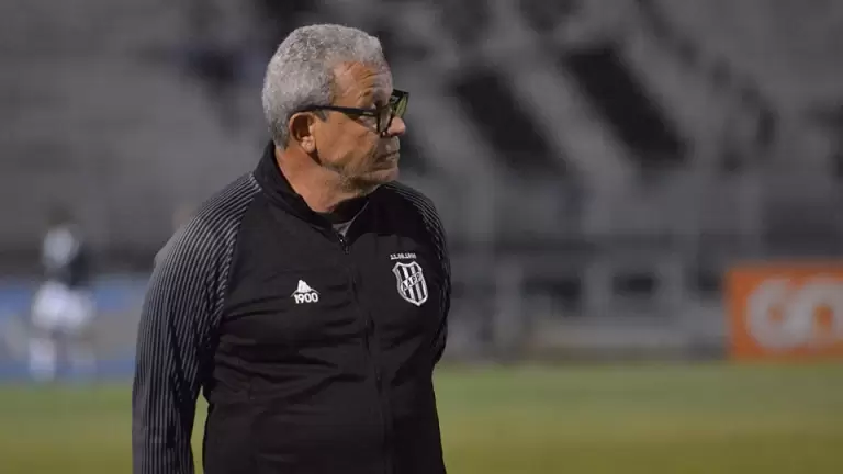 Técnico da Ponte Preta comenta sobre os desfalques para o restante da temporada.