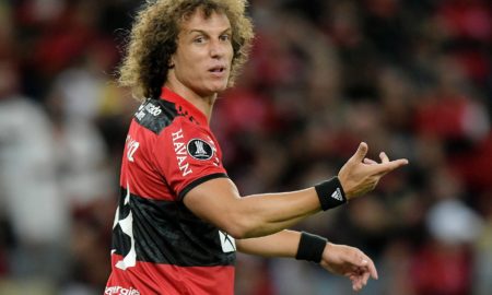 Mesmo com derrota, David Luiz exalta atuação do Flamengo: 'Fizemos um bom jogo'