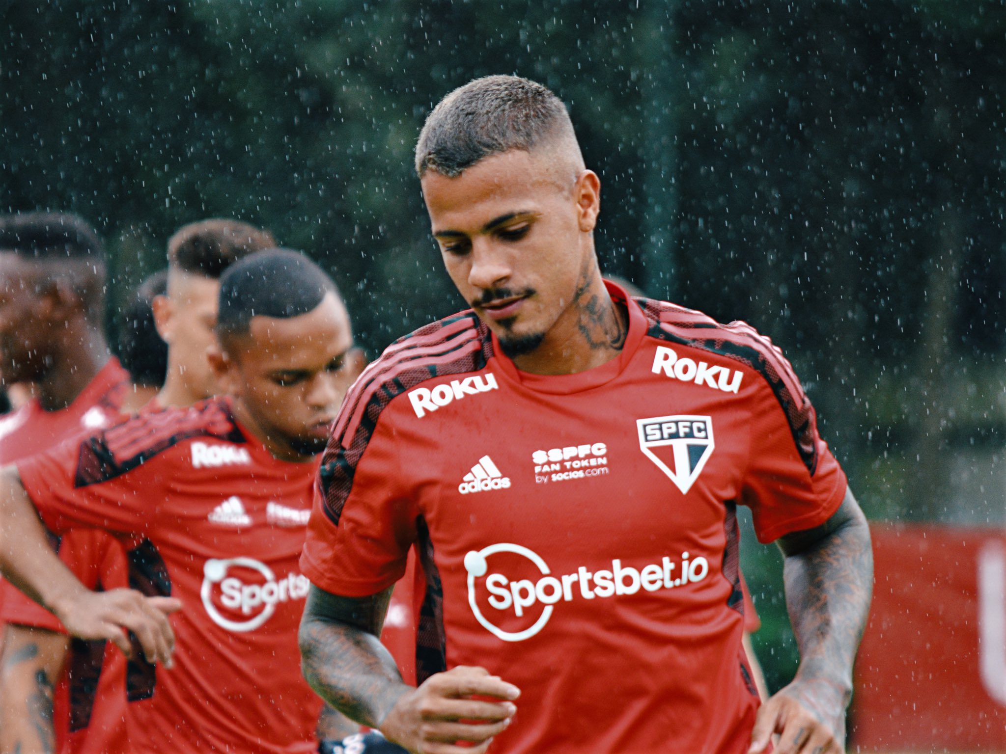 Após folga, São Paulo se reapresenta nesta terça visando duelo fora de casa contra o Avaí