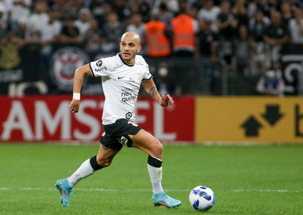 Corinthians empata no fim, mas é derrotado nos pênaltis e cai na semifinal  do Mundial de Futsal