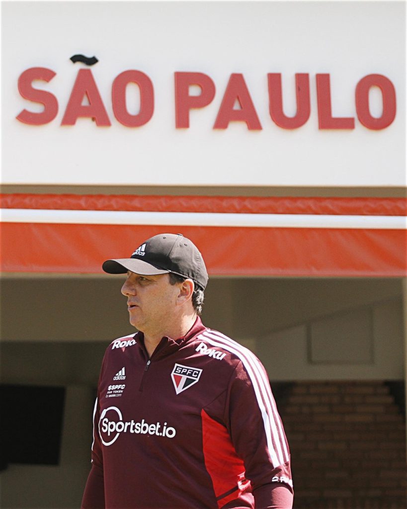 São Paulo finaliza preparação para o Majestoso e atacante vira dúvida; veja provável time