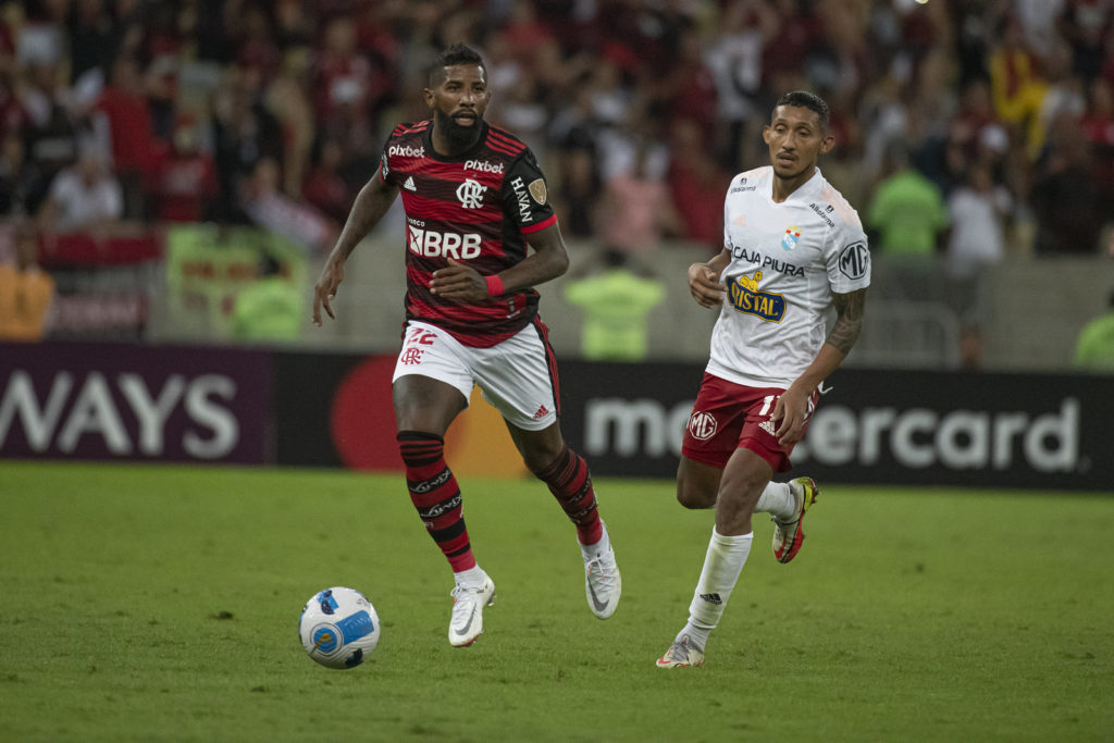 Rodinei alcança marca de 200 jogos pelo Flamengo