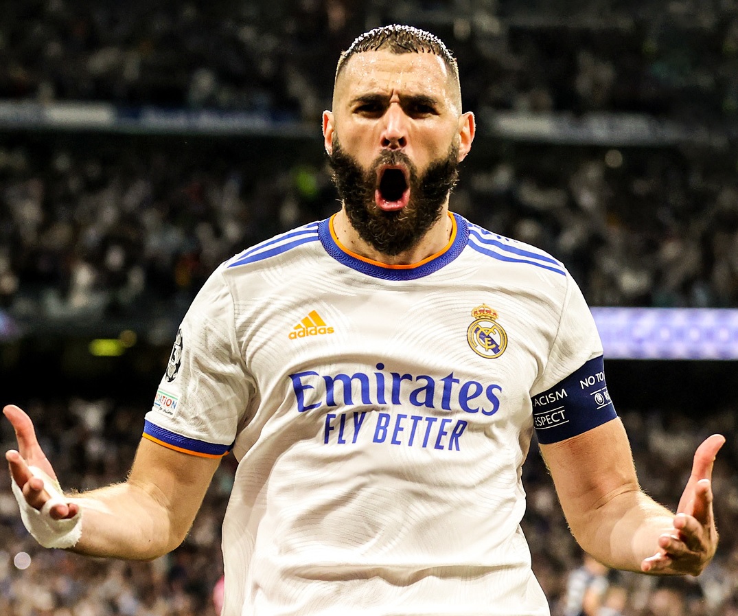 Estátua faz time de Benzema se recusar a jogar pela Champions da