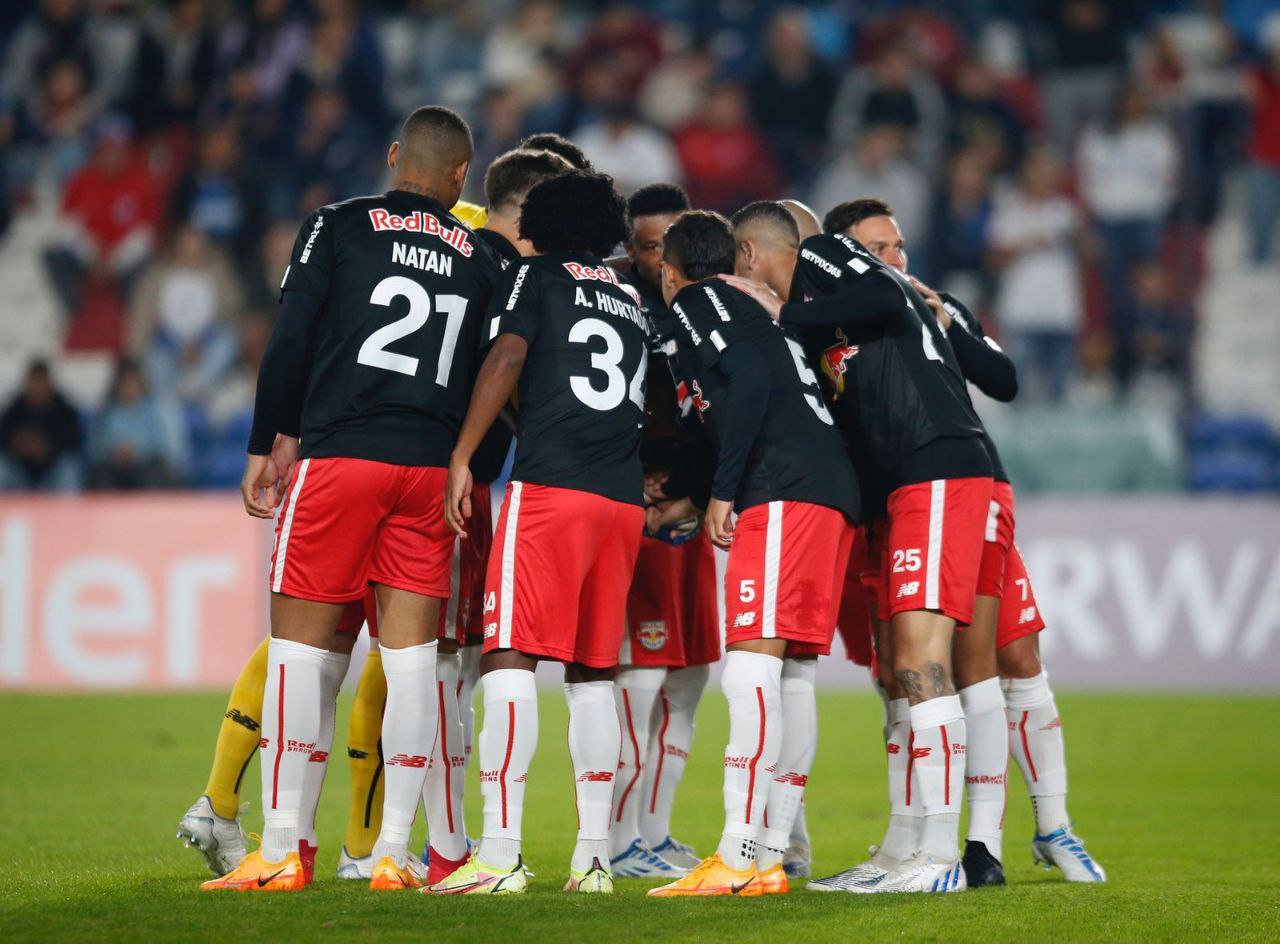 Red Bull Bragantino perde para o Nacional e está eliminado da Copa Libertadores. Foto: Ari Ferreira/Red Bull Bragantino