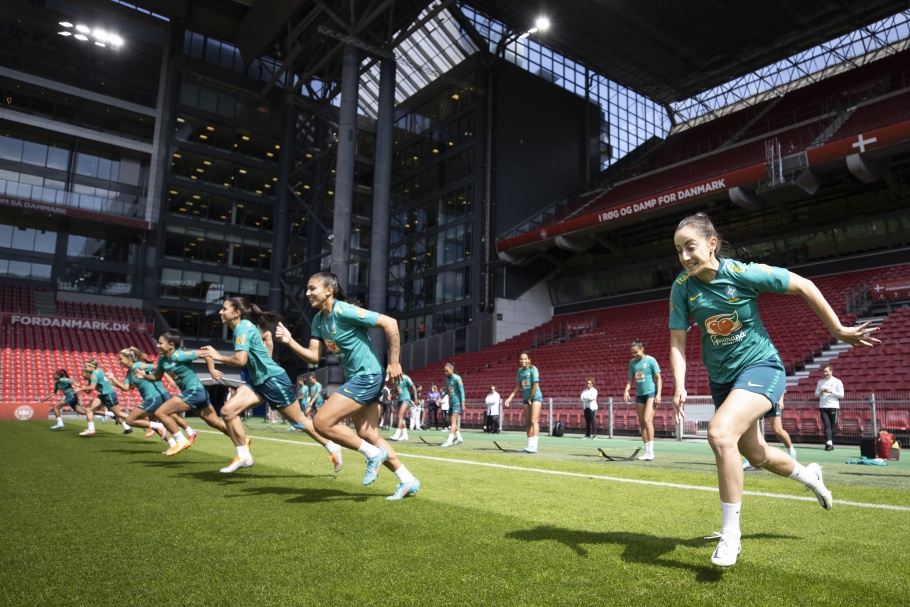 Seleção Feminina encara a Dinamarca em amistoso antes da Copa América -  Gazeta Esportiva