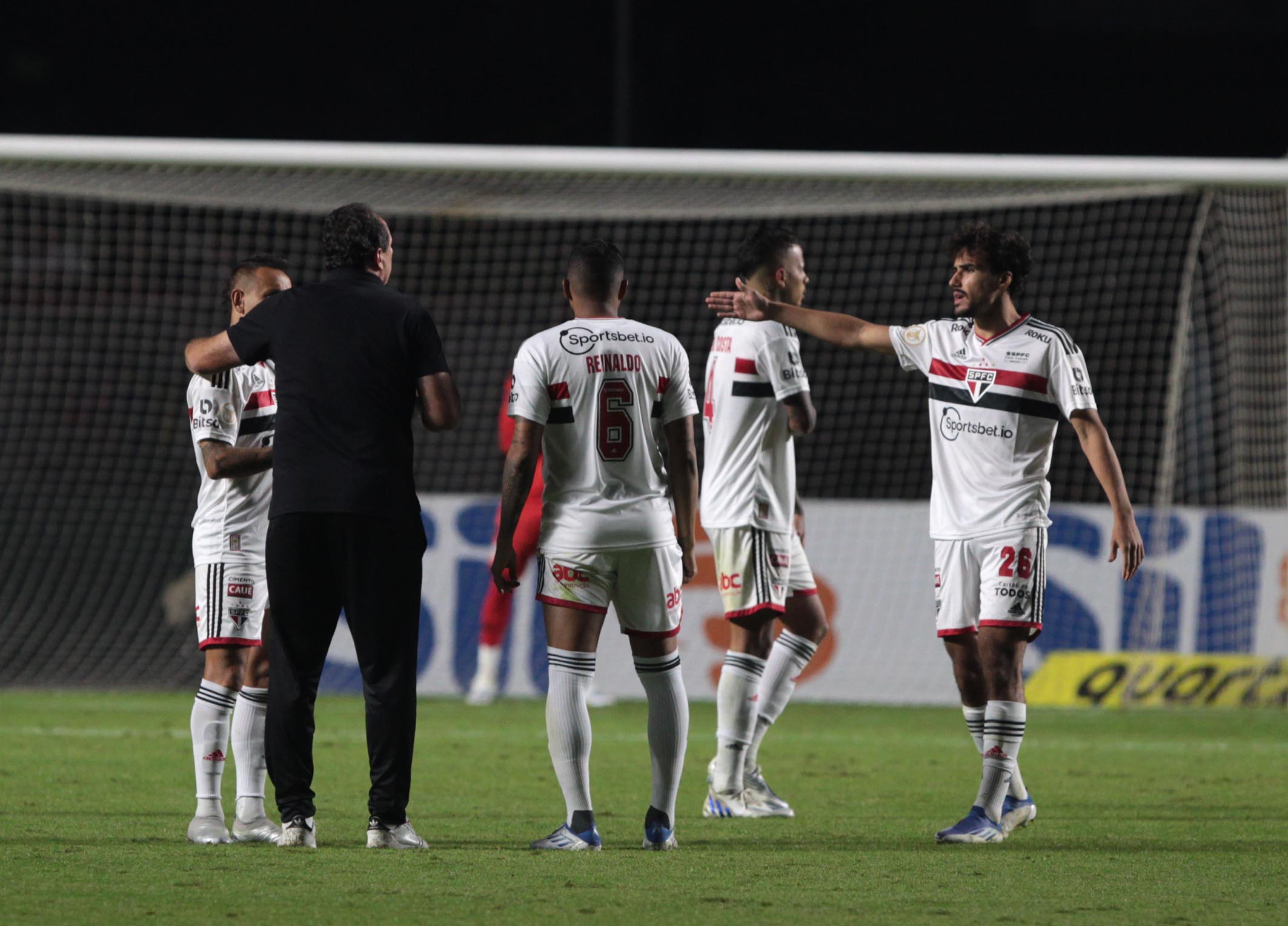 Rendimento do São Paulo no segundo tempo tem caído nos últimos três jogos; veja os números