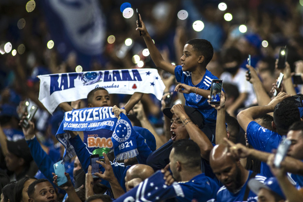 No Mineirão sem torcida, Cruzeiro e - Doentes por Futebol