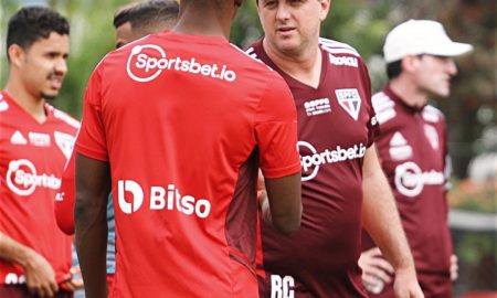 São Paulo finaliza mais um treino e Ceni tem dúvida para escalar a equipe; veja provável time