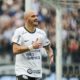 Atuações ENM: Fábio Santos volta a marcar de pênalti, Corinthians vence o Goiás e encosta na liderança; veja as notas