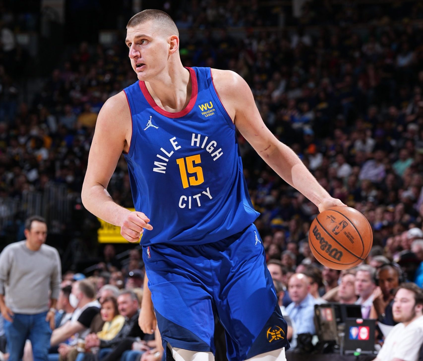 Nikola Jokic Assina O Maior Contrato Da História Da NBA Com O Denver ...