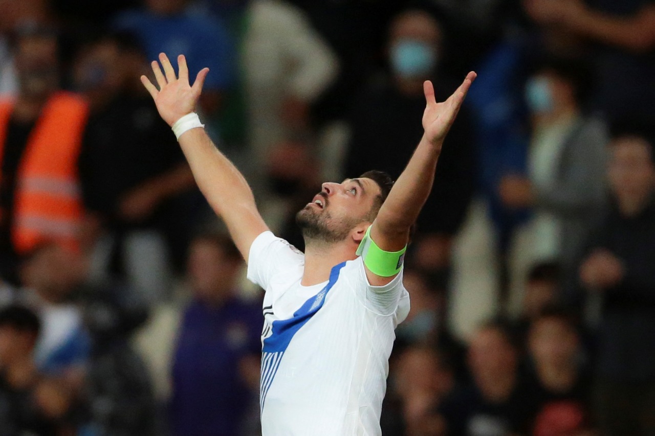 Bakasetas celebra gol da vitória da Grécia contra o Chipre e está 100% no grupo C2 da Nations League