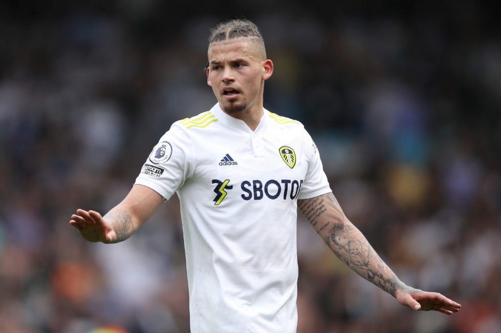 Kalvin Phillips avalia saída do Manchester City: Preciso jogar