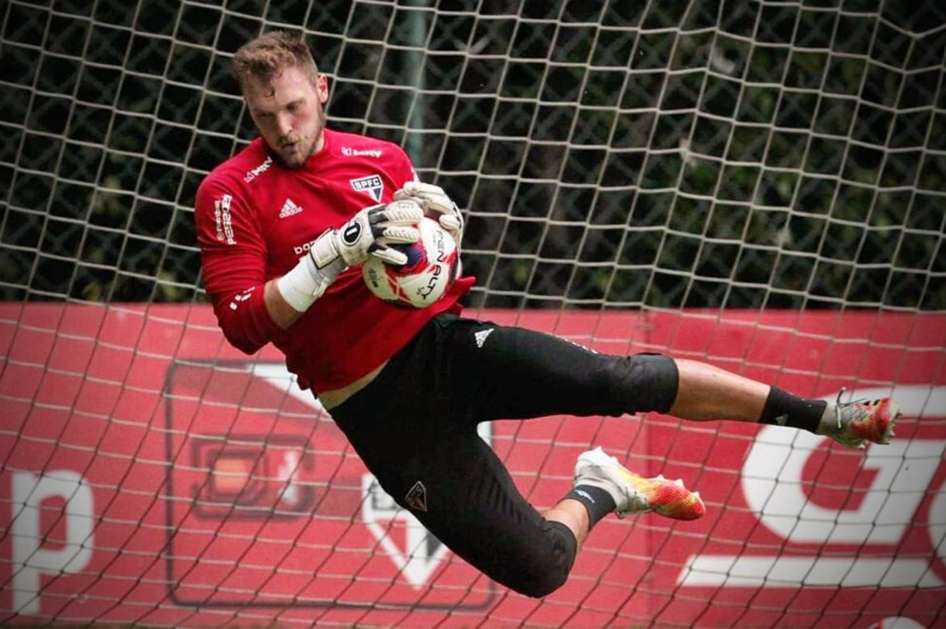 Coritiba Goleiro Luan Perri