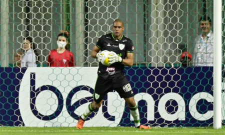 O goleiro Matheus Cavichioli voltará a jogar?