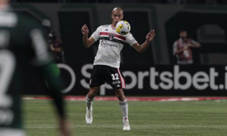 Miranda rebate Palmeiras e provoca rival por eliminação na Copa do Brasil 