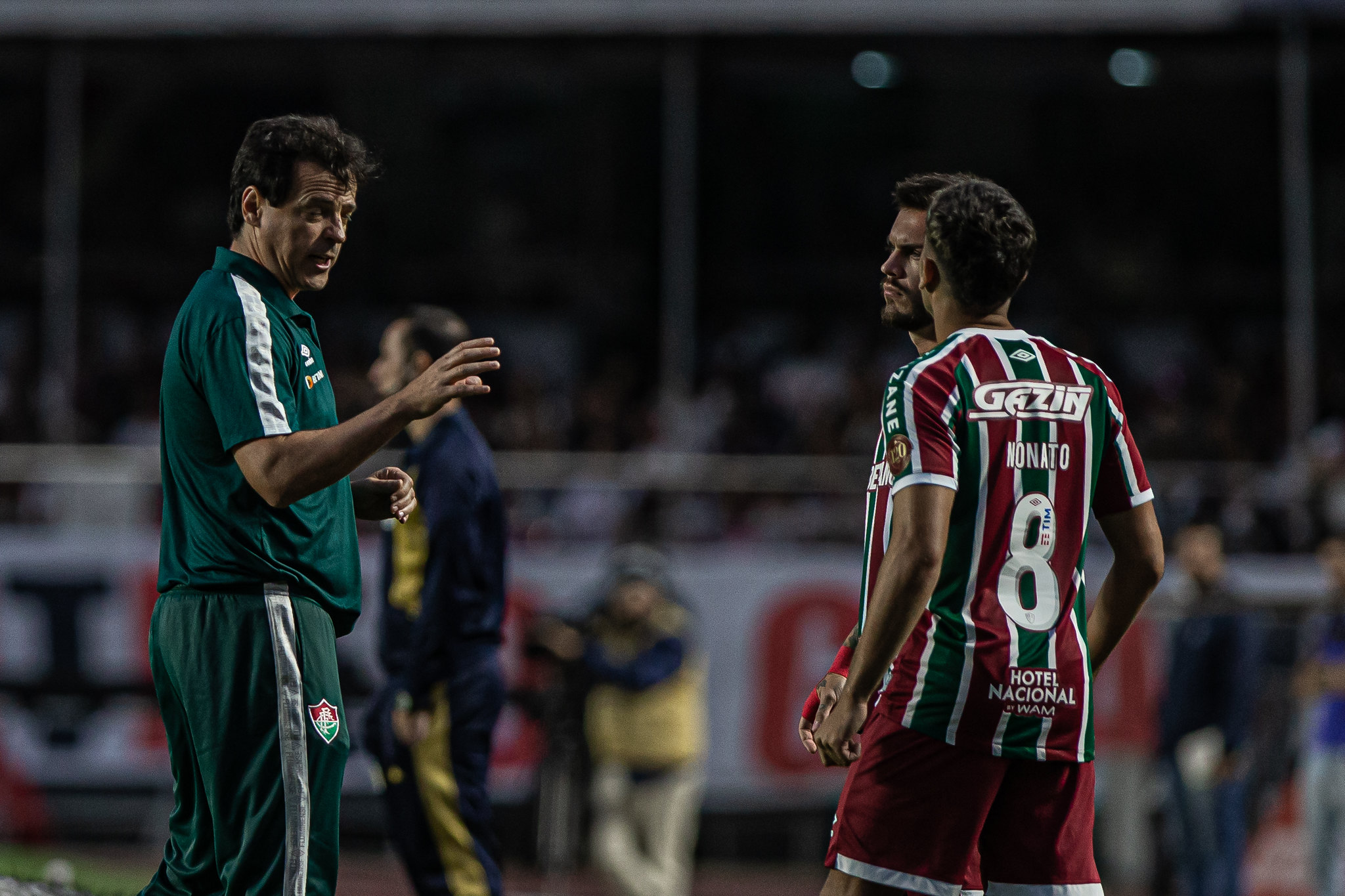 Fluminense busca empate e atrapalha Flamengo na briga pelo título do  Brasileirão – Só Notícias