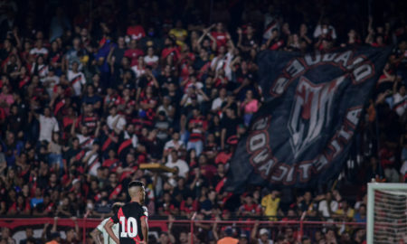 Atlético-GO consegue efeito suspensivo para perda de mando e multa, e seguirá jogando no Antônio Accioly