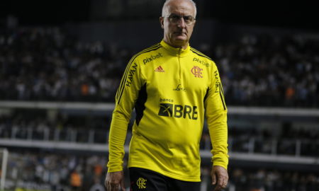 Dorival enaltece postura do Flamengo diante do Santos, mas ressalta: ‘Sofremos desnecessariamente’