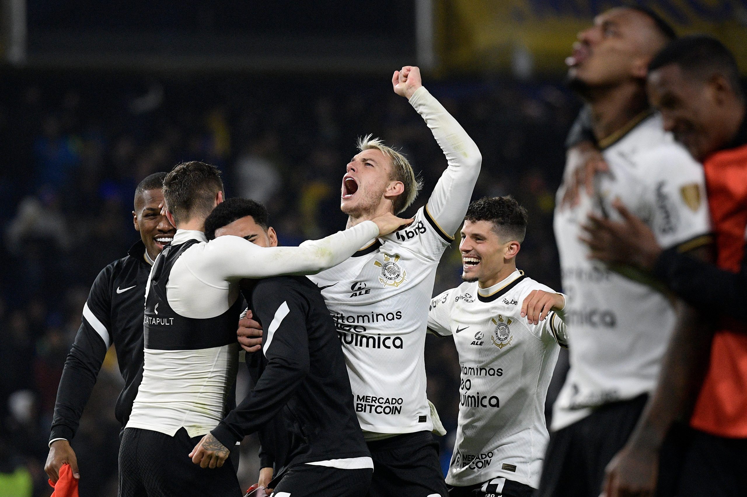 Corinthians finalmente comemora conquista do mundo