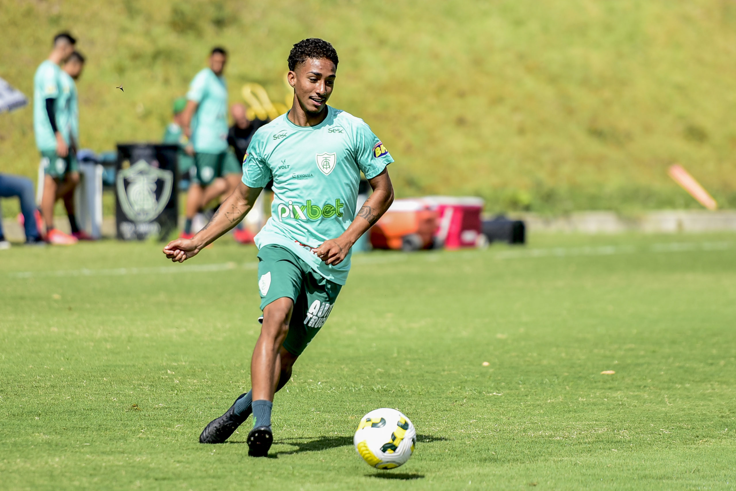 Atacante Wesley Braga é aposta do Fortaleza e já treina com o time