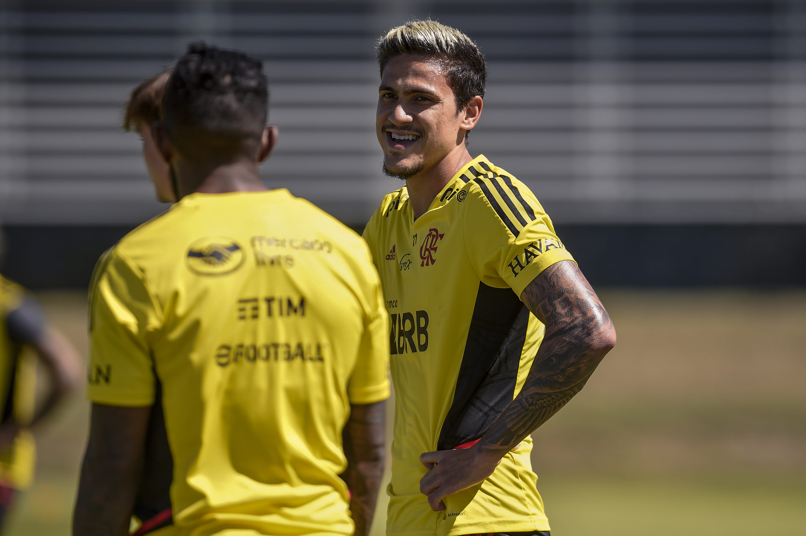 Tite não garante convocação de Pedro, mas se rende à fase do atacante do Flamengo: 'Grande momento'