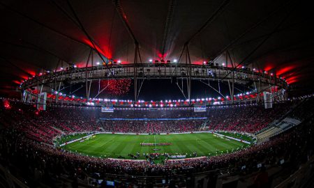 Torcida do Flamengo esgota ingressos para semifinal da Libertadores contra o Vélez, no Maracanã
