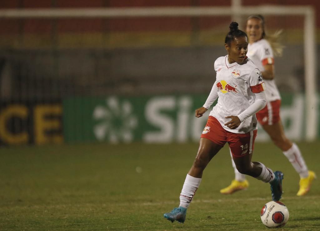 Rhay Coutinho em ação pela equipe feminina do Red Bull Bragantino. Foto: Ari Ferreira/Red Bull Bragantino