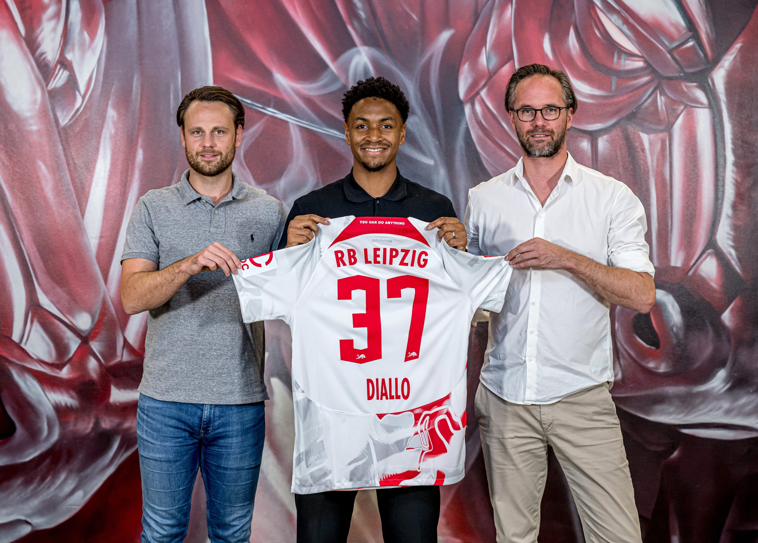 RB Leipzig anuncia contratação de Abdou Diallo, do PSG por empréstimo