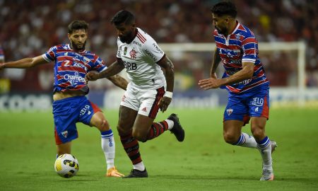 Análise ENM: Gabigol marca dois, mas Flamengo leva gol nos minutos finais e perde para o Fortaleza