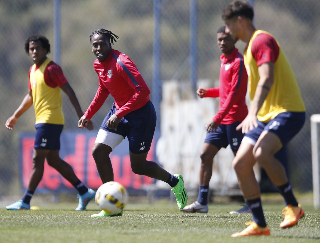 Jogadores treinaram visando duelo com o Palmeiras. Foto: Ari Ferreira/Red Bull Bragantino