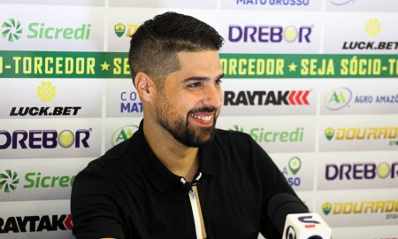 António Oliveira