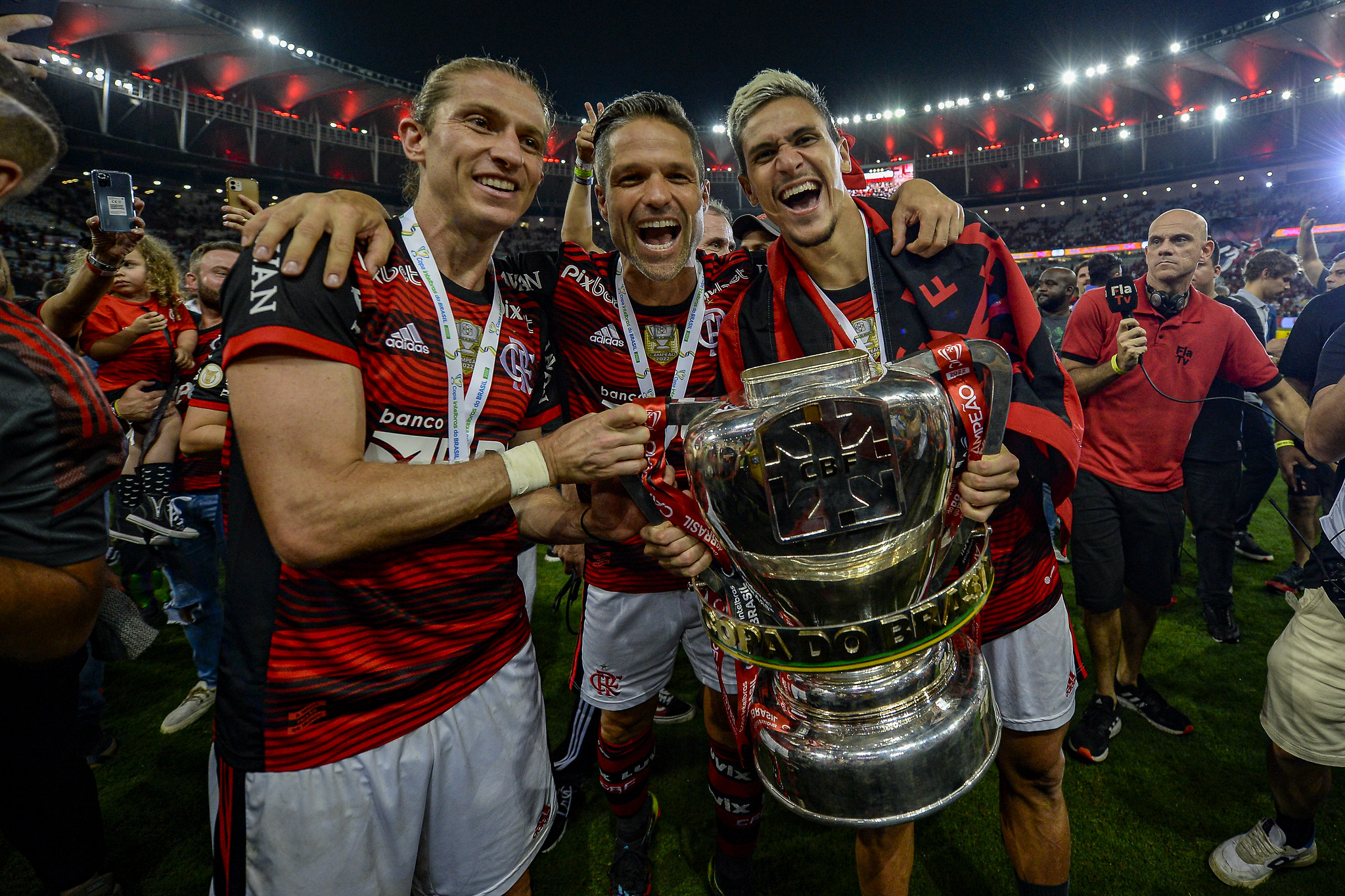 Nos pênaltis, Flamengo vence o Corinthians e é tetra campeão da Copa do  Brasil