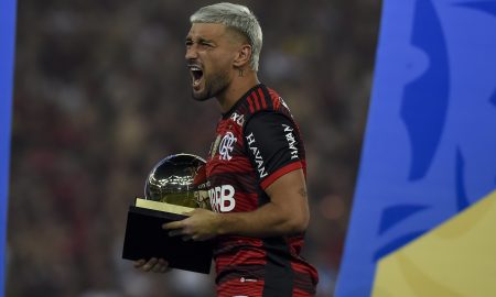 Arrascaeta, do Flamengo, conquista prêmio de Craque da Copa do Brasil