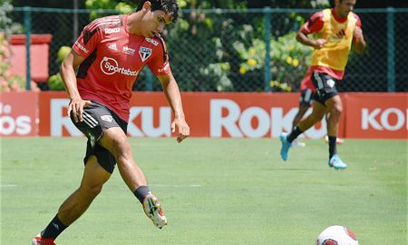 Moreira sofre lesão no joelho e entra na lista de desfalques de Rogério Ceni