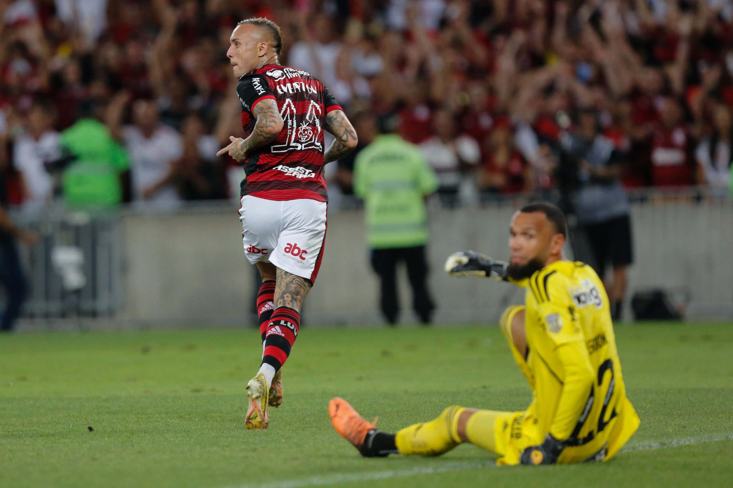 Flamengo vence o Atlético-MG e se consolida no G4 do Brasileirão