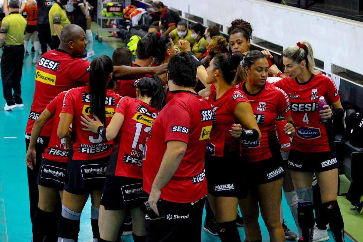 Sesi Bauru atropela Energis 8 São Caetano e está na final do Paulista de  vôlei pela terceira vez na história