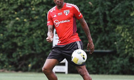São Paulo se reapresenta no CT e Arboleda é liberado para treinar; Ceni pode ter outro reforço