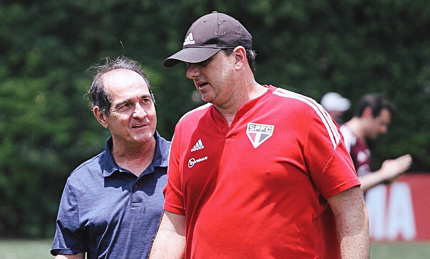 Com oito desfalques, Rogério Ceni terá de promover mudanças na equipe contra o Galo