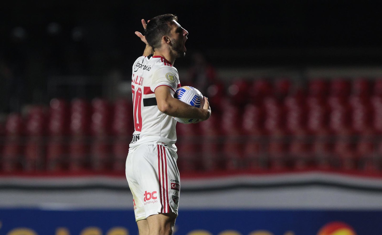 Atuações ENM: Calleri marca, mas coletivo do São Paulo fica devendo; veja notas