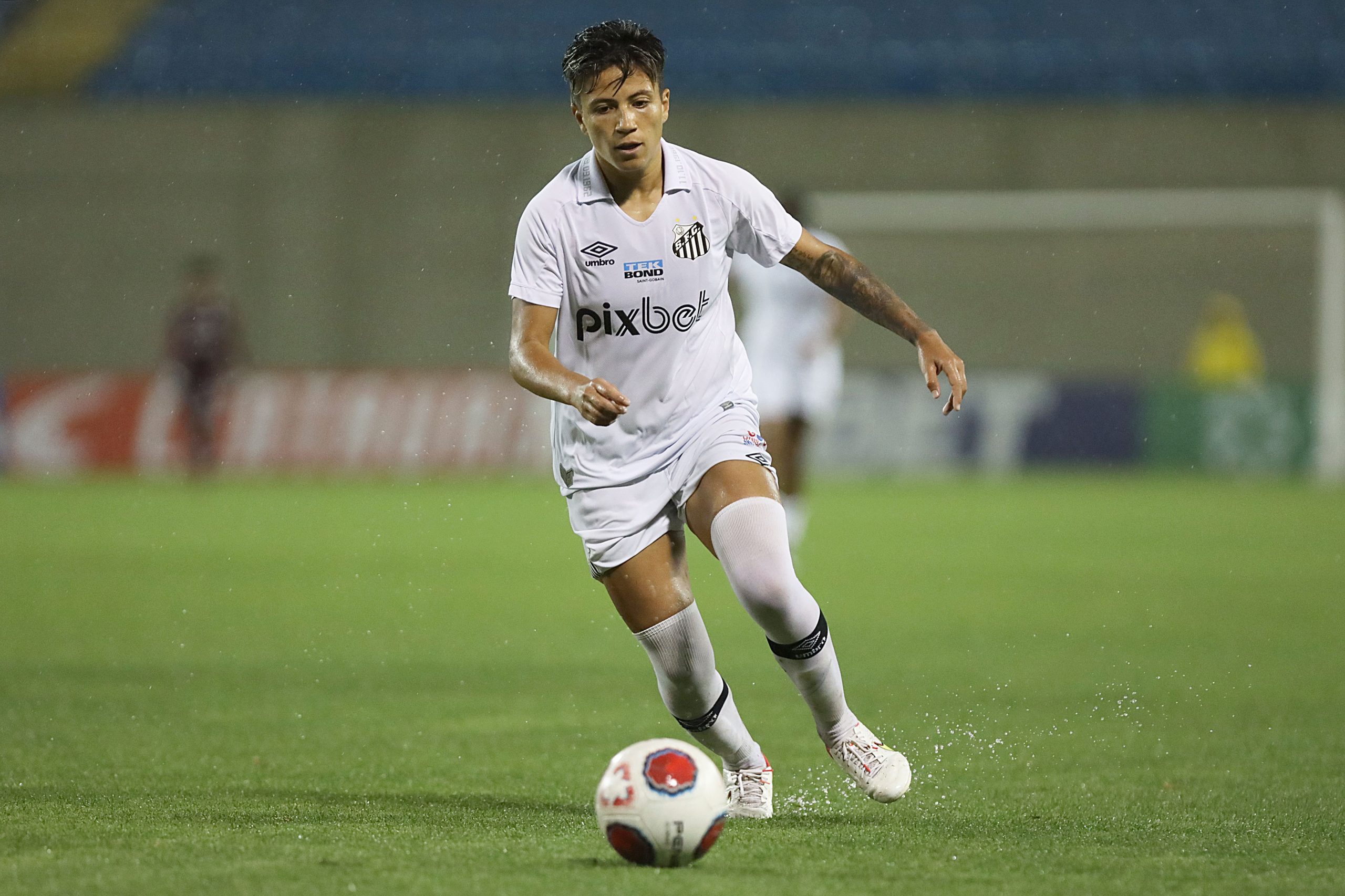 Bia Menezes confia em classificação do Santos para semifinal do Paulista