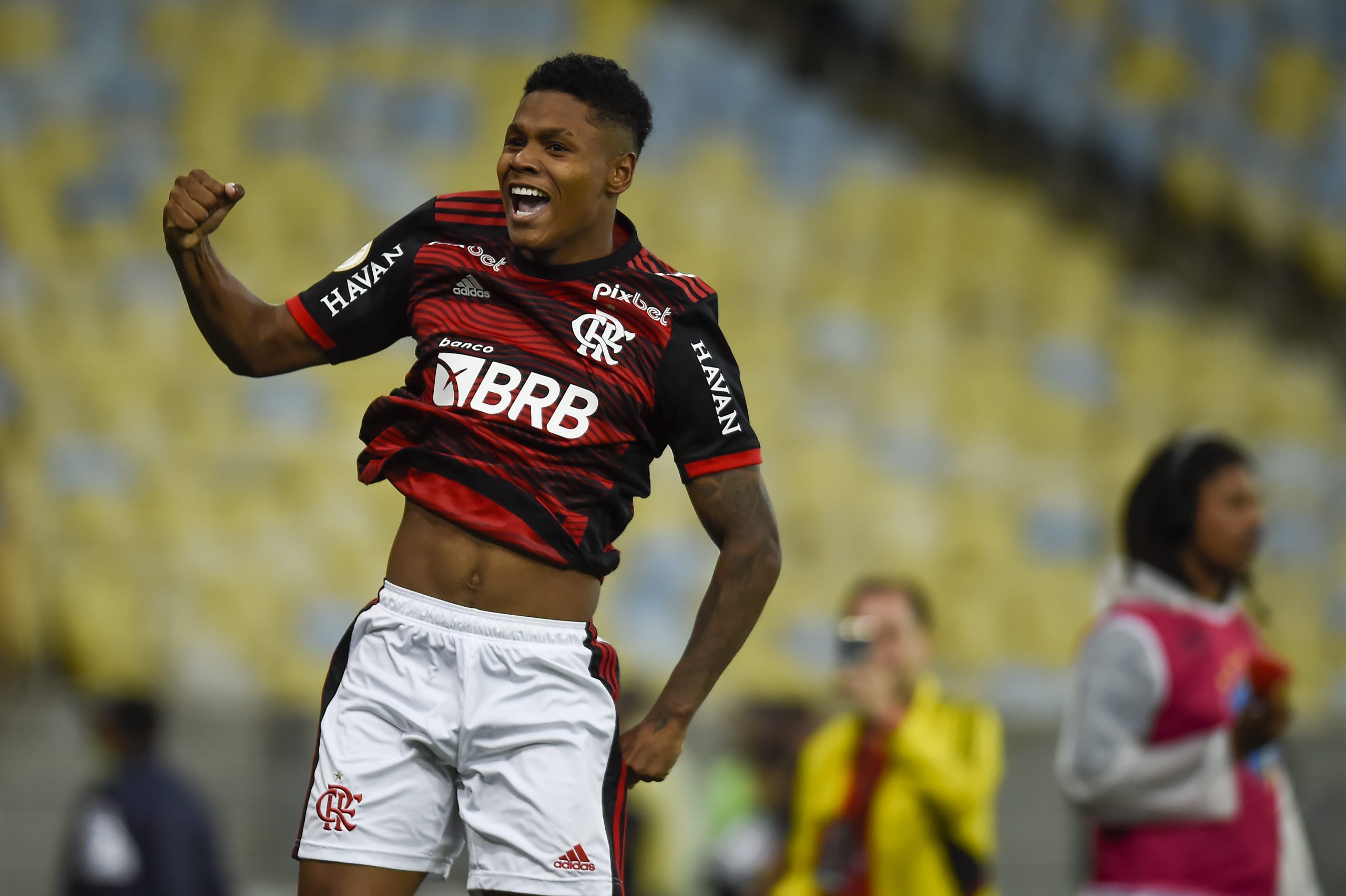 Autor de gol do Flamengo, Matheus França possui multa rescisória milionária e já atraiu interesse do City