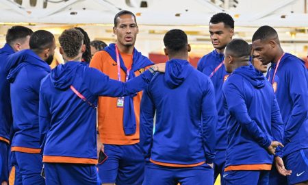 Destaque e capitão da Holanda, Van Dijk não esconde ansiedade por estreia em Copas: 'Finalmente é a hora'