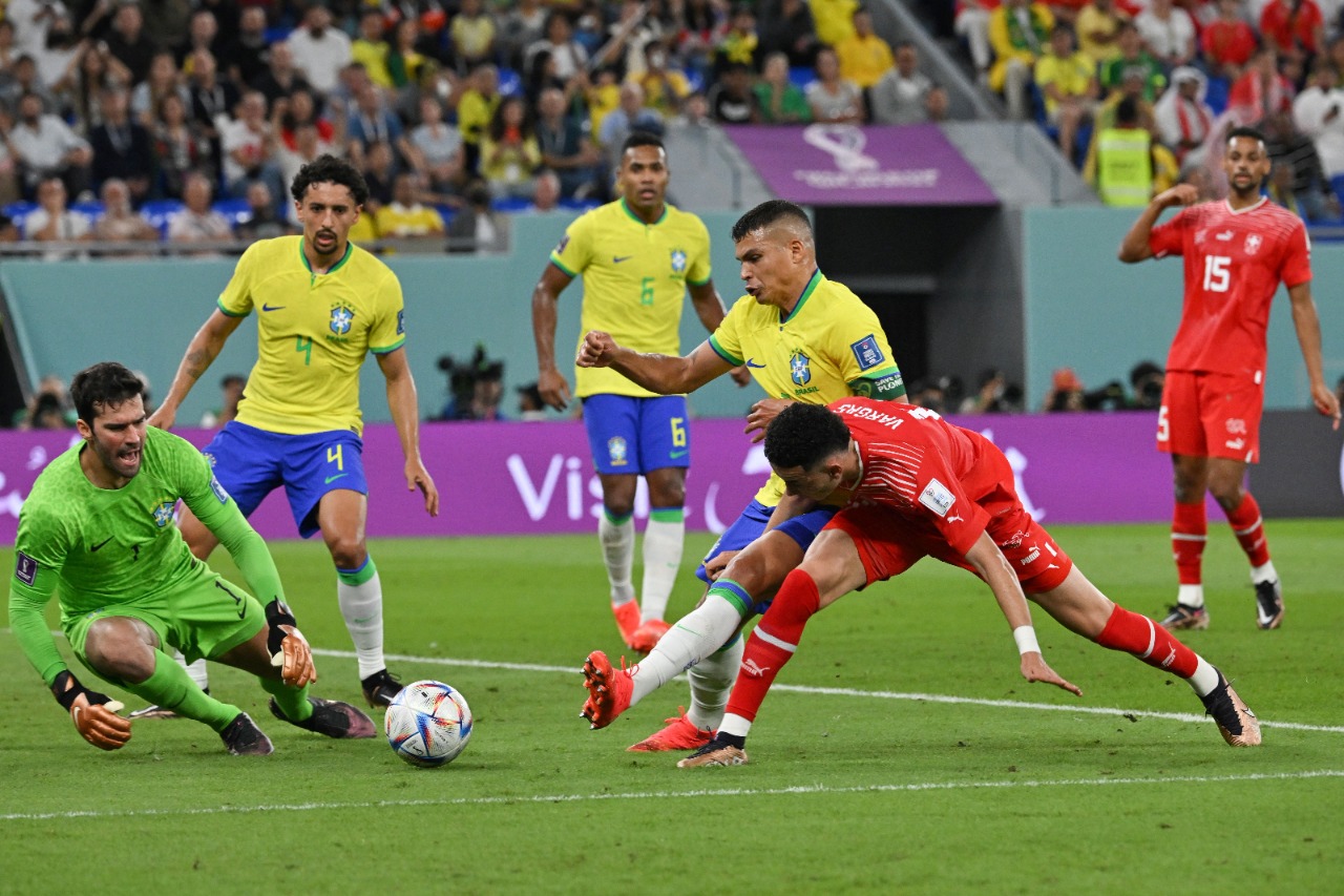 Brasil não concedeu chutes a gol aos adversários nos dois jogos na Copa