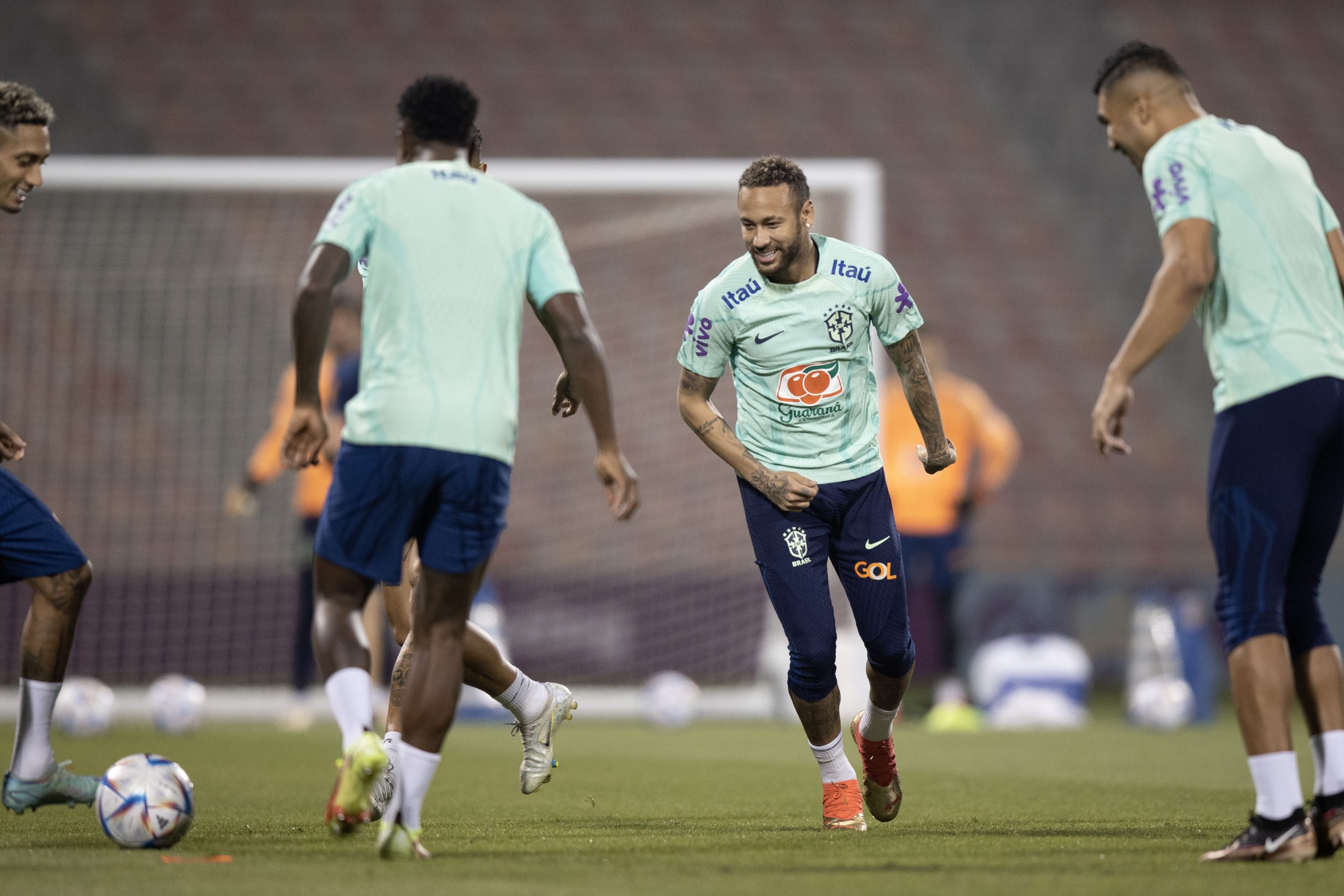 Neymar posta mensagem após retornar aos treinos pela Seleção: 'me sinto bem'