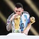 Messi descarta aposentadoria da Argentina: 'Quero continuar jogando como campeão'