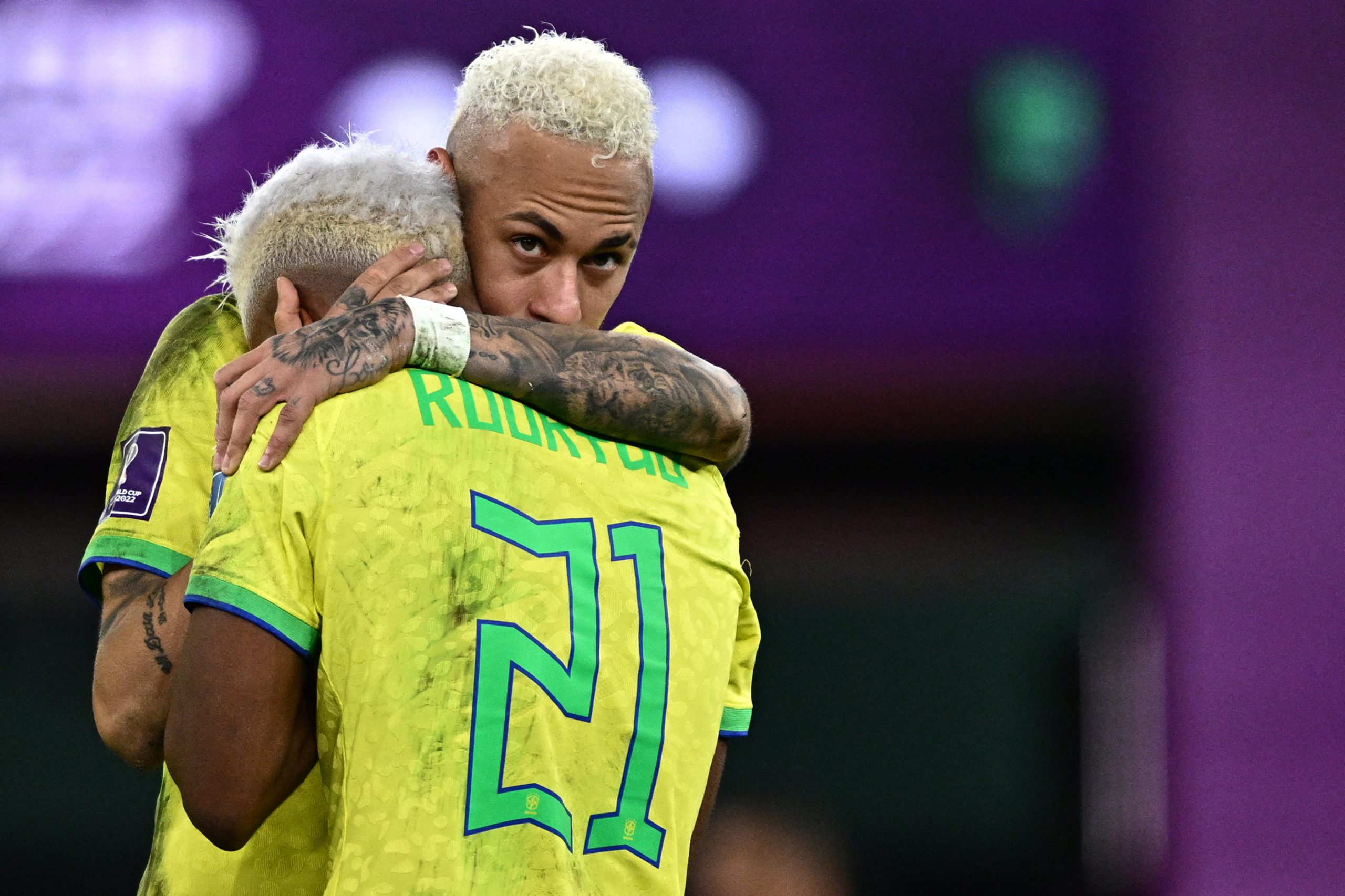 Neymar 'é o melhor jogador do mundo atualmente', diz Caio Ribeiro