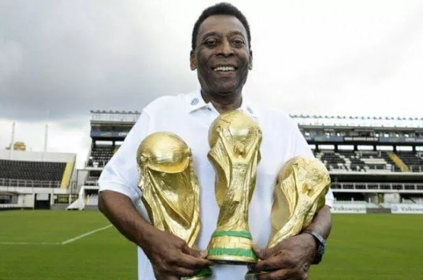 Veja os números, marcas e recordes pessoais de Pelé