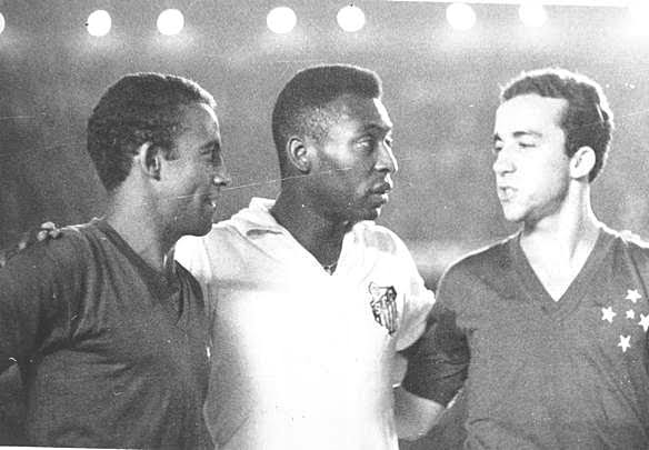Pelé e o Cruzeiro na final da Taça Brasil