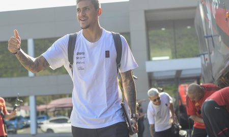 Pedro se mostra orgulhoso em vestir a camisa nove do Flamengo: ‘Mais um sonho de criança’